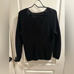 Lululemon Black V-Neck Knit Cotton Sweater Women’s (Pit 19” Length 24”)